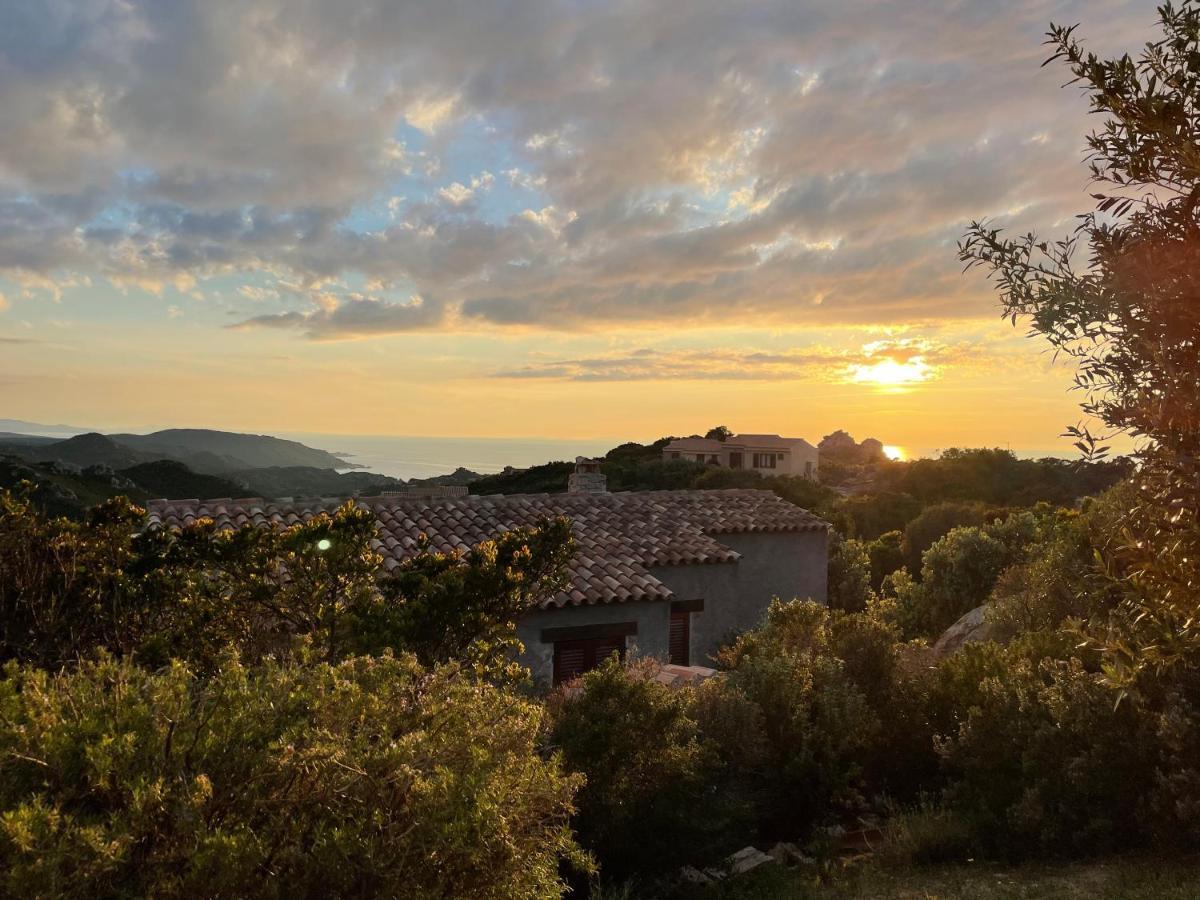 Villa Rocce Rosse Costa Paradiso Bagian luar foto